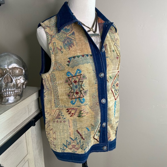 VINTAGE G.W PETITE GRAFF SOUTHWEST BEADED VEST - Picture 2 of 7